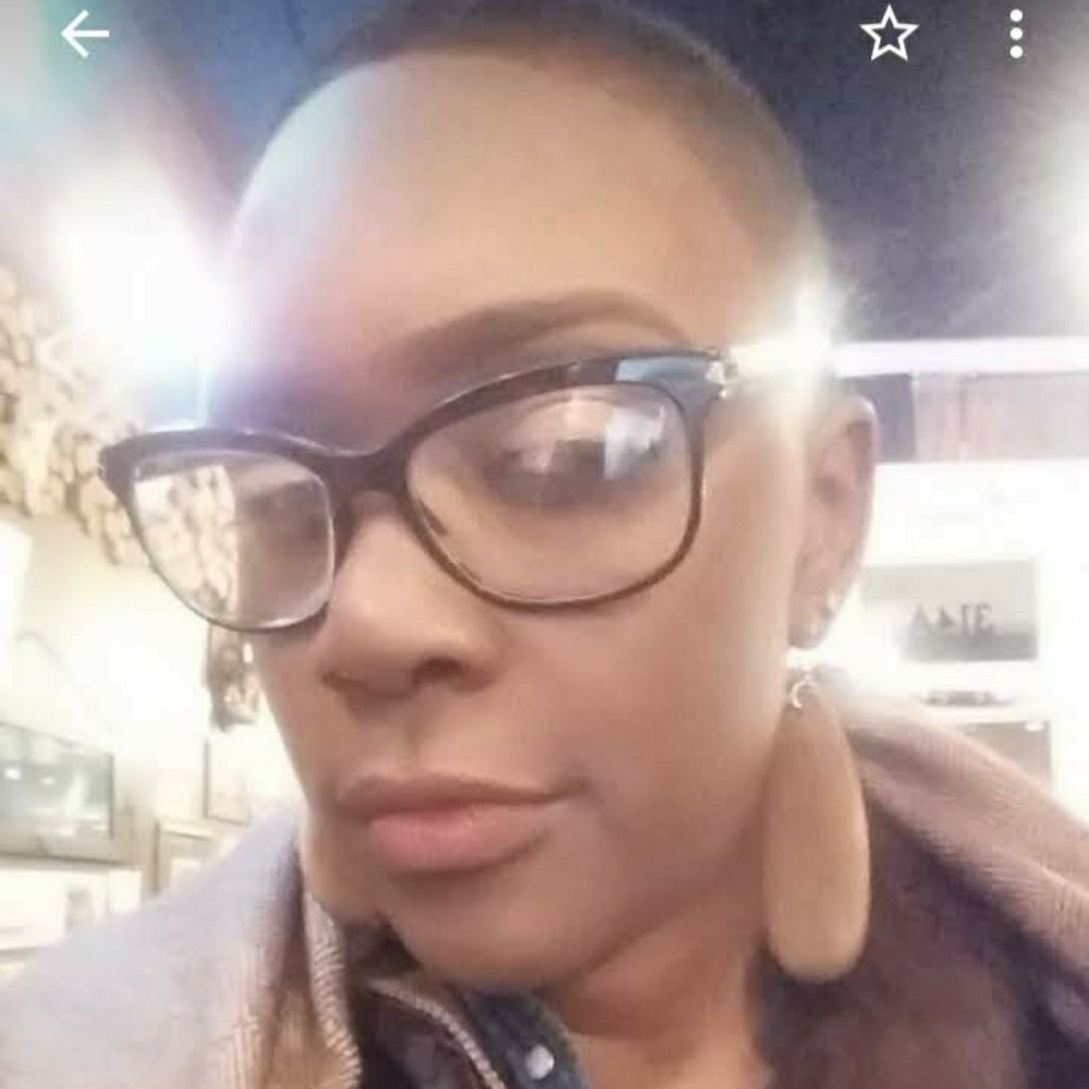 Meet your Posher, Monique